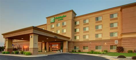 Holiday Inn Hotel & Suites Green Bay Stadium - 19 Photos & 18 Reviews - Hotels - 2785 Ramada Way ...