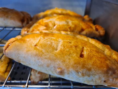 The history of the Cornish pasty - communibakes