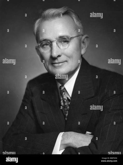 Dale carnegie hi-res stock photography and images - Alamy