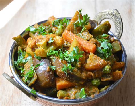 Su's Recipes: Deewan-E-Handi - Mix Vegetable Curry