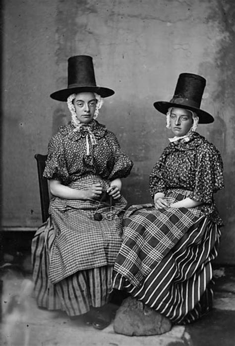 The Tall Stovepipe-Style Hat: An Indispensable Part of Welsh Women in National Costume From the ...