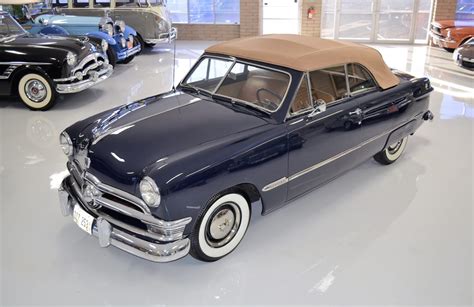 1950 Ford Custom DeLuxe - Classic Promenade