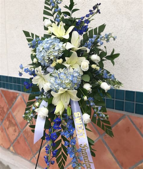 Ocean Breeze Spray in Highland, CA | Hilton's Flowers