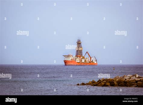 A 10,000 design ultra deepwater drillship rig in the Atlantic Ocean ...