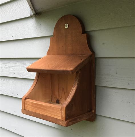 How to Make a Nesting Shelf for Robins: DIY Nest Box Plans - HubPages