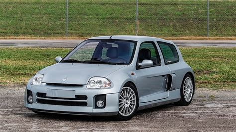 2002 Renault Clio V6 Sport Phase 1 VIN: VF1C61A0624750374 - CLASSIC.COM