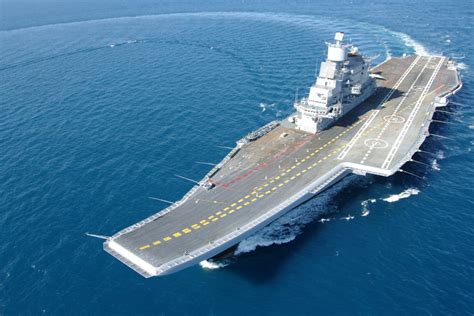 Indian Navy deployed INS Vikramaditya, nuclear submarines in north ...