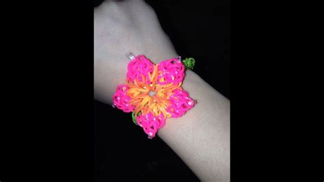 How to make Loom band FLOWERS!! - YouTube