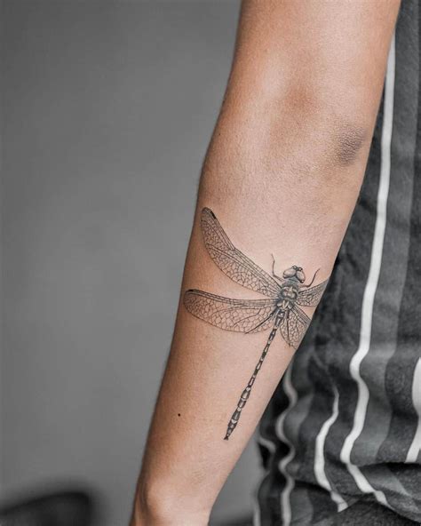 25+ beautiful dragonfly tattoo designs update the trend of 2023 – 2000 Daily