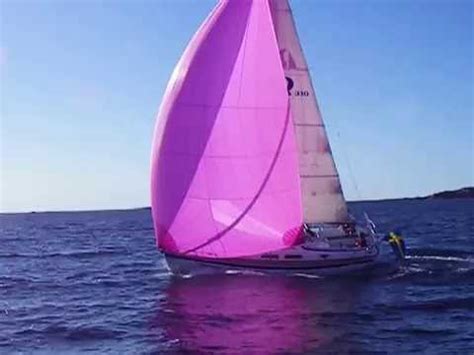 Hallberg-Rassy 310 gennaker sailing - YouTube