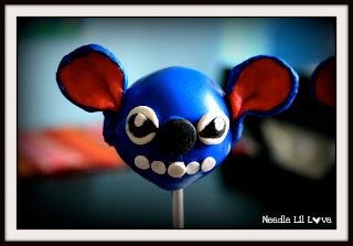 Needle Li'l Love: Lilo & Stitch Cake Pops with some Camo Cake Pops!!