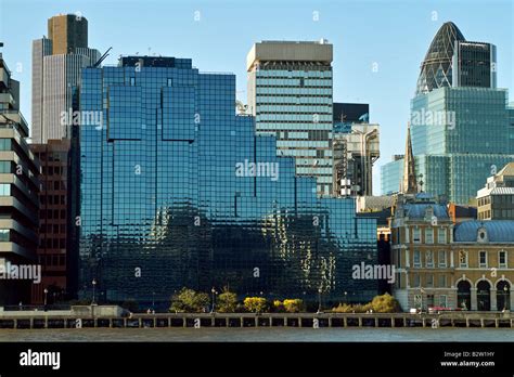 London Office Buildings Stock Photo - Alamy