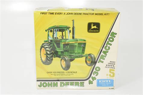 1/25 John Deere Original 4430 Tractor Model Kit - Daltons Farm Toys