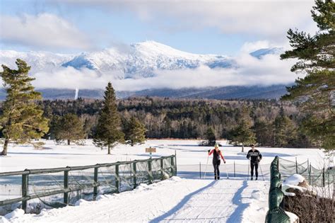 For a magical winter break, head to Omni Mount Washington Resort