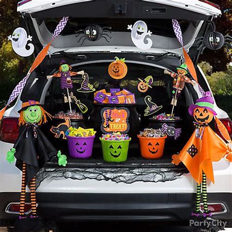 Witch trunk has yummy treats? | Halloween trunk or treat, Halloween trunk or treat ideas, Trunk ...