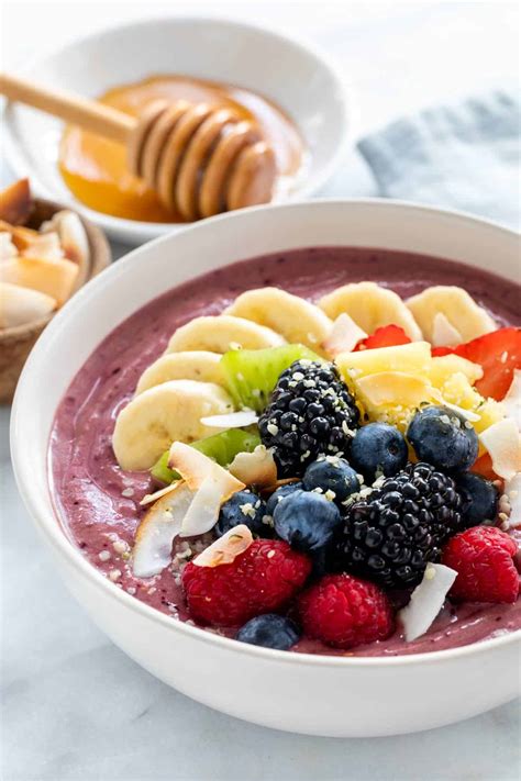 Acai Bowl (4 Easy Recipes!) - Jessica Gavin