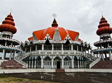 HINDU TEMPLE IN PARAMARIBO, SURINAME