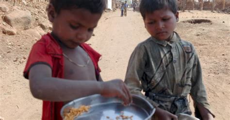 Famine-Hit People Of Bundelkhand Are Surviving On Roti And Salt: Report | HuffPost India