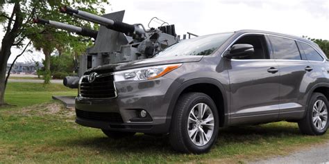 Travel Adventures - 2014 Toyota Highlander XLE + Aircraft Carrier