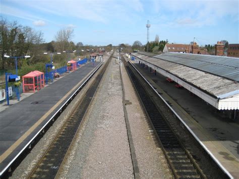 Princes Risborough railway station (1) © Nigel Cox :: Geograph Britain and Ireland