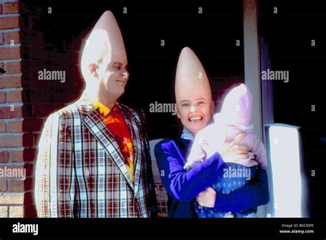 CONEHEADS (1993) DAN AYKROYD, JANE CURTIN CONH 019 L Stock Photo - Alamy