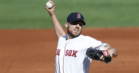 John Lackey sharp to lead Red Sox past Yankees