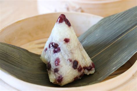 CiCiLi.tv - Red Bean Zongzi Recipe