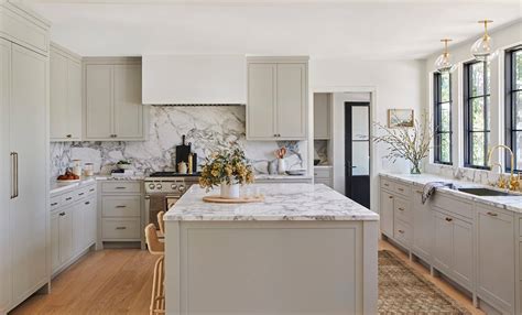 15 White Marble Backsplash Ideas to Transform Your Kitchen - A House in the Hills