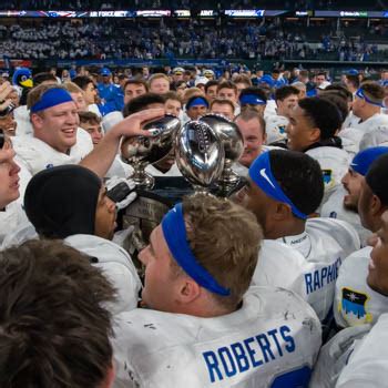 Air Force downs Army, Takes Commander In Chief Trophy - Sports Page ...