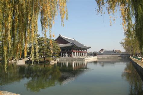 Gyeongbokgung Palace & getting there - KoreaToDo