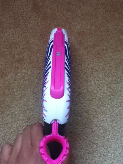 Outback Nerf: Nerf Rebelle Pink Crush Review (20m Aus Grey Trigger)