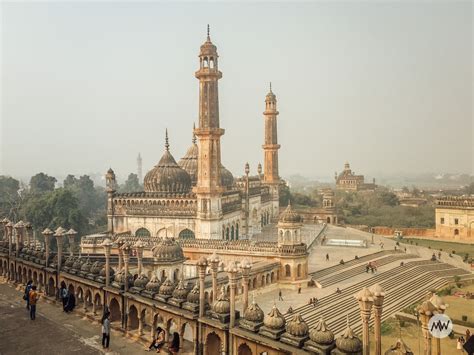 Bada Imambara Lucknow: The Ultimate Travel Guide (2022)