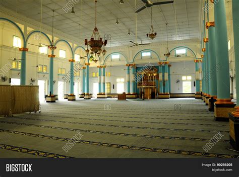 Interior Sultan Image & Photo (Free Trial) | Bigstock