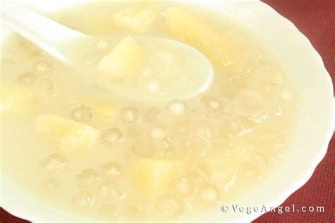 Vegetarian Recipe: Cassava and Sago Pearls Dessert Soup | Vege Angel