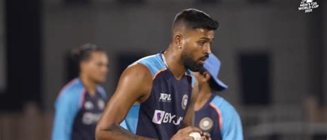 Watch: Hardik Pandya back bowling in the nets