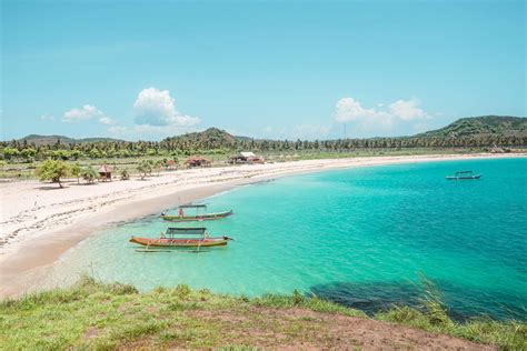 The two absolute best beaches in Lombok | Sunshine Seeker