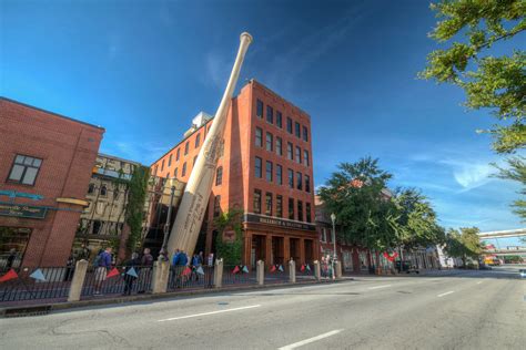 Louisville Slugger Museum & Factory