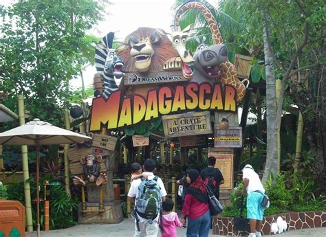 Madagascar: A Crate Adventure | Water ride at Universal Studios Singapore | Parkz - Theme Parks