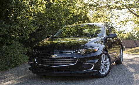 2017 Chevrolet Malibu Pricing, MPG, Comparisons, Specs - iSeeCars.com