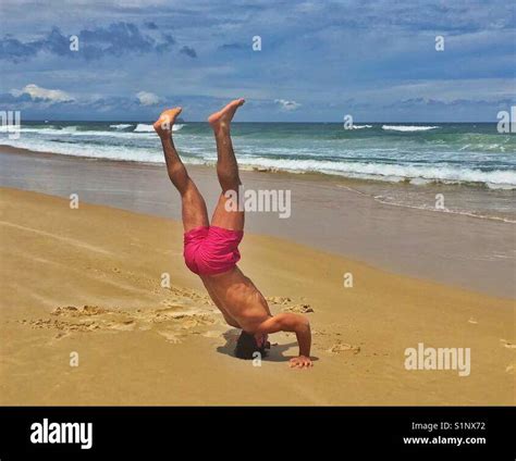 Failed handstand hi-res stock photography and images - Alamy