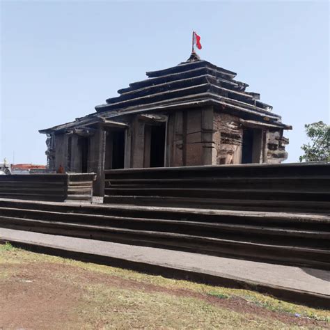 Old Temple of Sarkarvada locally known as Parasnath temple In India: History,Facts, & Services