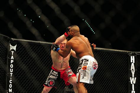 Alistair Overeem def. Brock Lesnar at UFC 141: Best photos | MMA Junkie