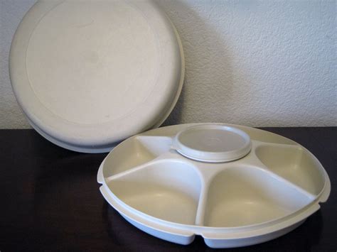 Home & Living Kitchen Storage Vintage Tupperware Round Suzette Divided ...