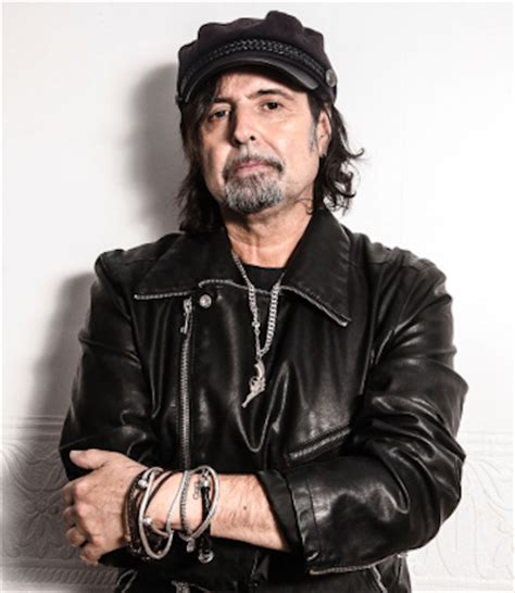 MOTORHEAD GUITARIST PHIL CAMPBELL DISCUSSES HIS NEW BAND, WHILE ...