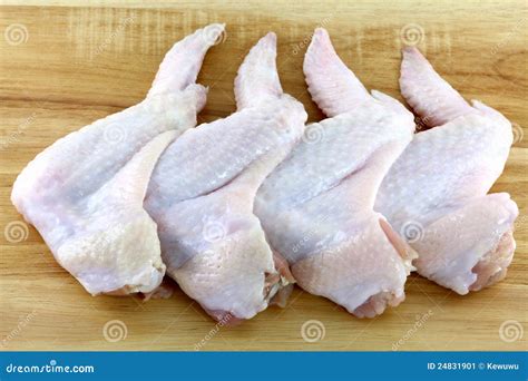 Raw And Fresh Whole Chicken Wings Stock Image - Image: 24831901