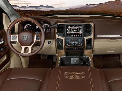 Mejores interiores 2013: Ram 1500 Laramie Longhorn - Autocosmos.com