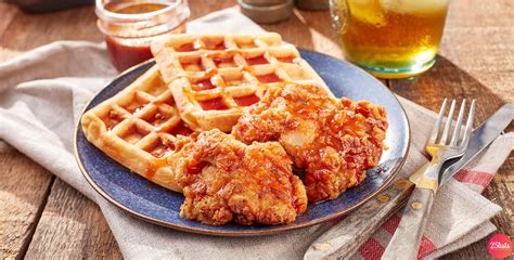 Crispy Fried Chicken and Waffles : Recipe and best photos