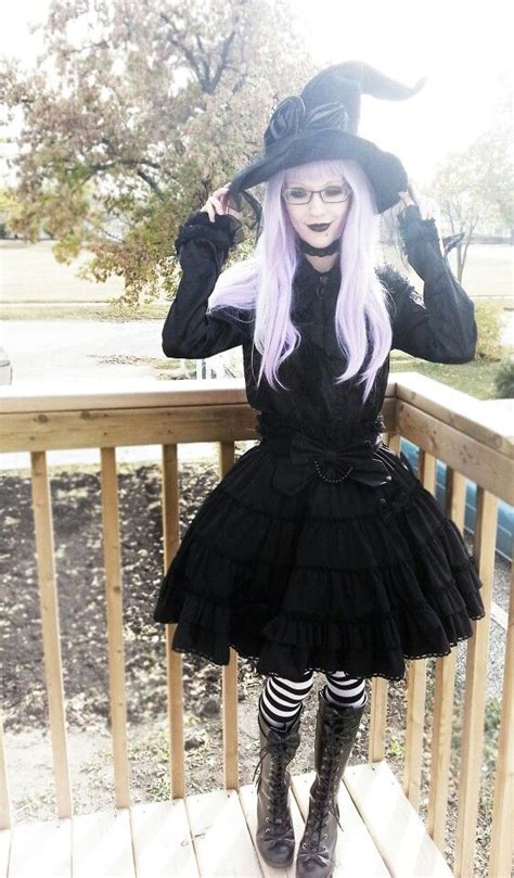 Classic Witch | Witch halloween costume, Witch costume diy, Witch outfit