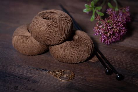 Vicuña wool - Knitting with the rarest fiber in the world [+review video]