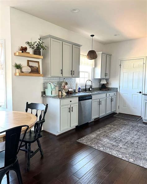 Farmhouse Kitchen With Monochrome Rug - Soul & Lane